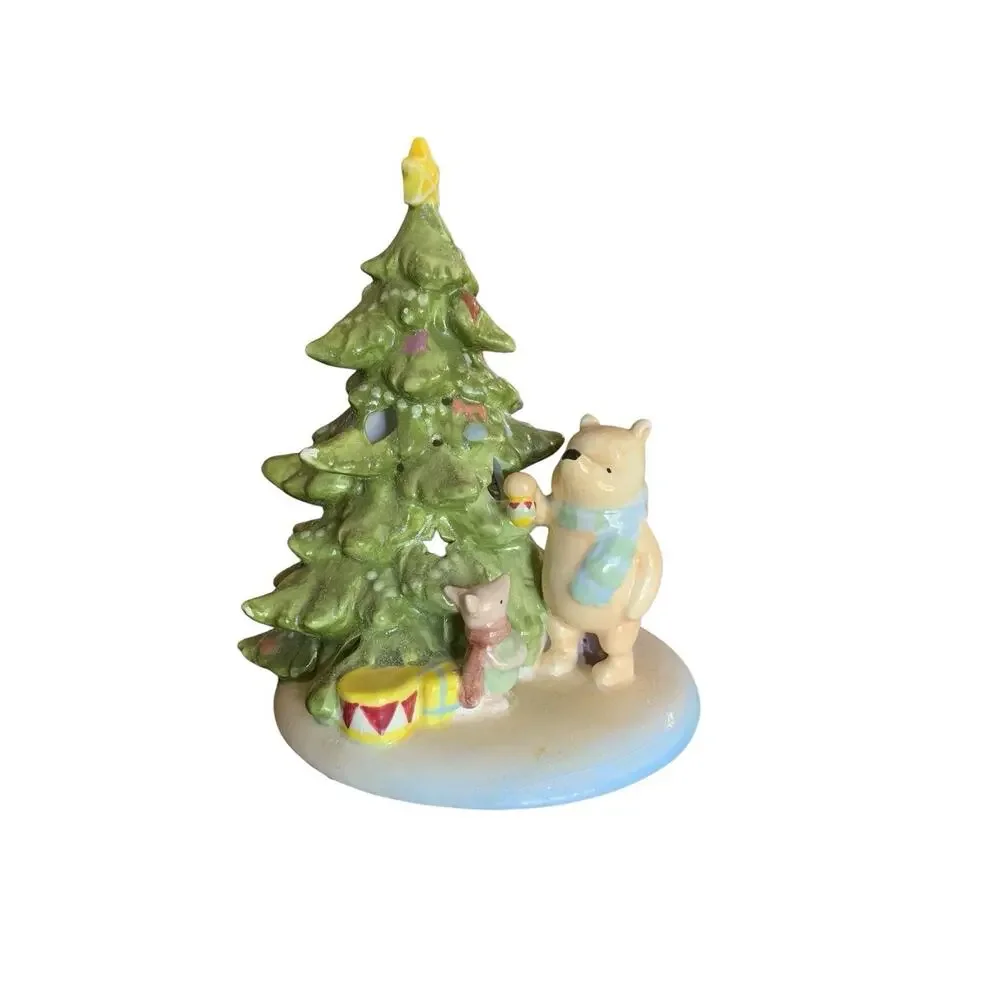 Disney Classic Winnie the Pooh Holiday 100 Acre Wood Christmas‎ Light Up Decor